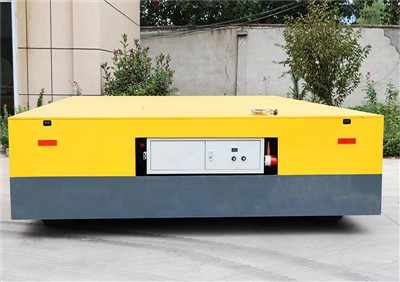 Lyftandi flutningskörfu